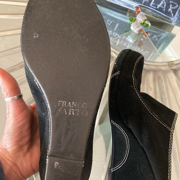 The best suede slides with STYLE. - Picture 5 of 7